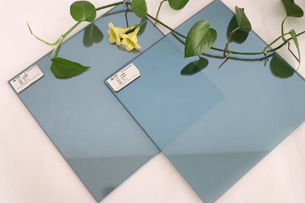 4mm 5mm 5.5mm Tinted Reflective Glass Sheet - China Reflective Glass, Float  Glass